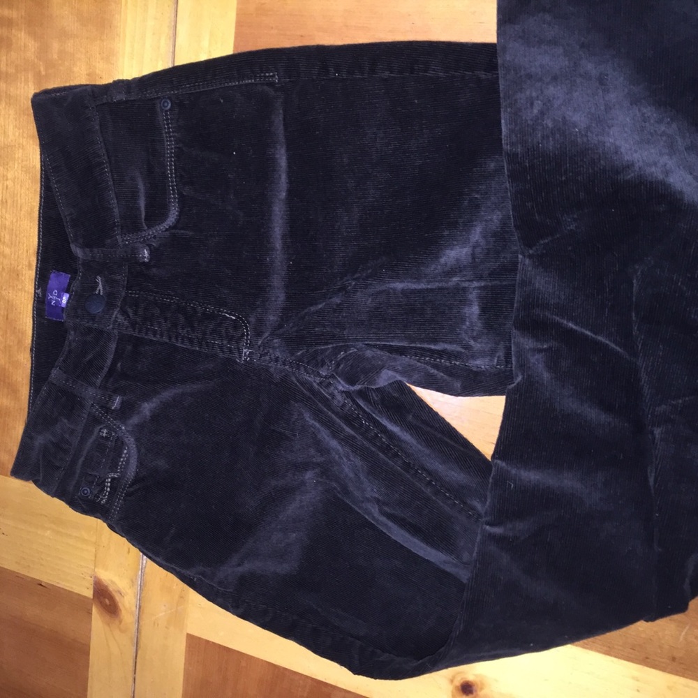 NWOT NYDJ dark chocolate brown corduroy pants